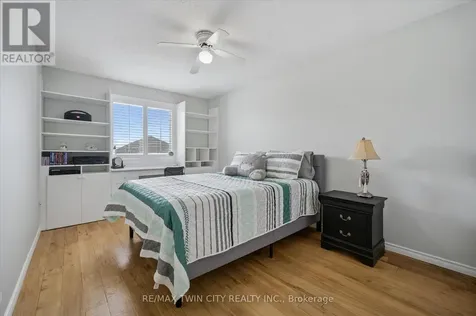 11 Acorn Way West Cambridge ON N1R 8M3