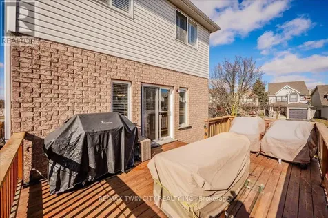 11 Acorn Way West Cambridge ON N1R 8M3