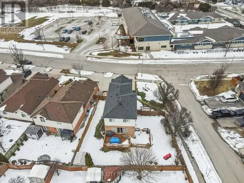 11 Acorn Way West Cambridge ON N1R 8M3