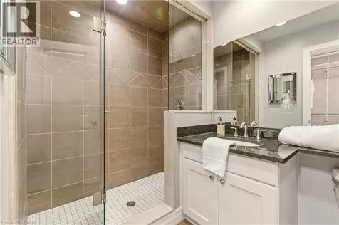 360 Pearl Street Burlington ON L7R 1E1