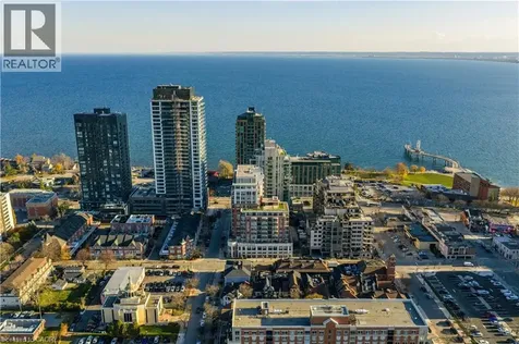360 Pearl Street Burlington ON L7R 1E1