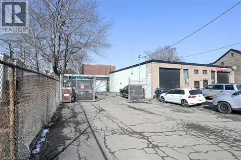 100 Stapleton Avenue Hamilton ON L8H 3N8