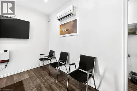 100 Stapleton Avenue Hamilton ON L8H 3N8