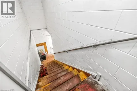 100 Stapleton Avenue Hamilton ON L8H 3N8