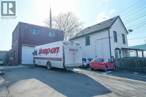 100 Stapleton Avenue Hamilton ON L8H 3N8