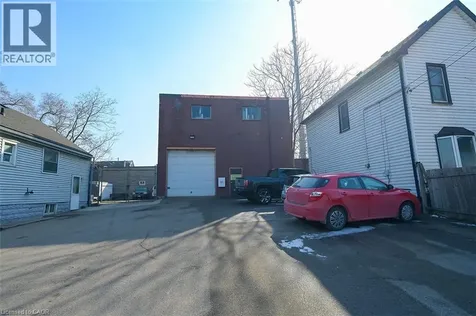 100 Stapleton Avenue Hamilton ON L8H 3N8