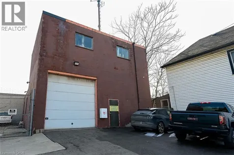 100 Stapleton Avenue Hamilton ON L8H 3N8