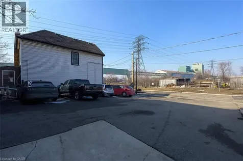100 Stapleton Avenue Hamilton ON L8H 3N8
