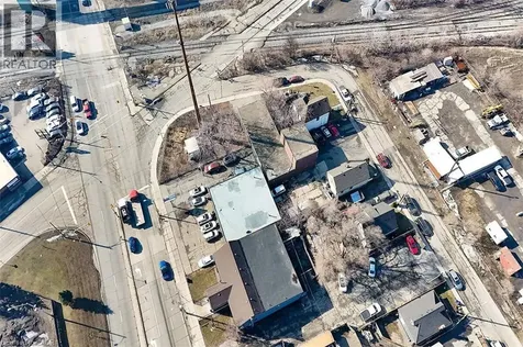 100 Stapleton Avenue Hamilton ON L8H 3N8