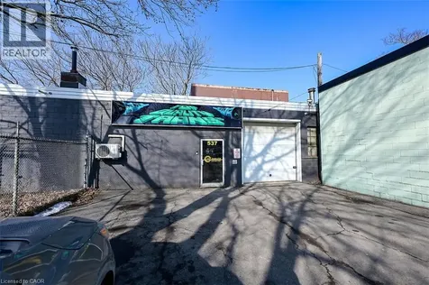 100 Stapleton Avenue Hamilton ON L8H 3N8