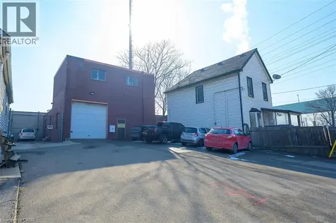 100 Stapleton Avenue Hamilton ON L8H 3N8
