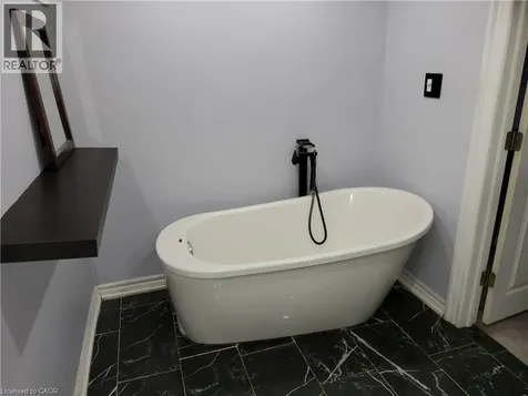 7 Usher Street Brantford ON N3R 1B8