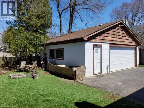 7 Usher Street Brantford ON N3R 1B8