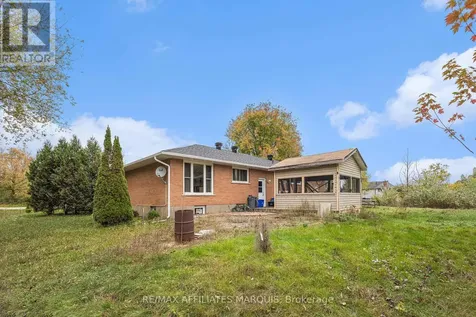7349 Roger Stevens Drive Montague ON K7A 4S6