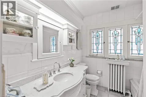 247 Macnab Street South Hamilton ON L8P 3E2