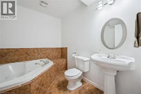 11 Acorn Way Cambridge ON N1R 8M3