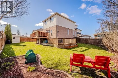 11 Acorn Way Cambridge ON N1R 8M3