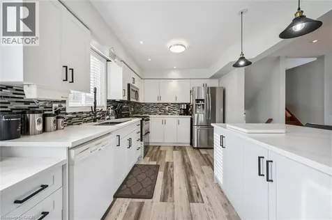 11 Acorn Way Cambridge ON N1R 8M3