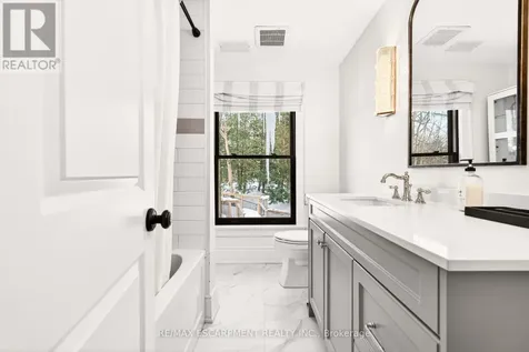 2129 Highview Drive Burlington ON L7P 0P2