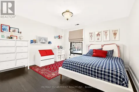 2129 Highview Drive Burlington ON L7P 0P2