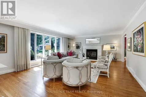 1939 Wembley Avenue Ottawa ON K2A 1A8