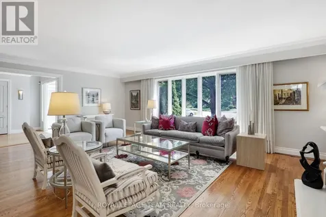 1939 Wembley Avenue Ottawa ON K2A 1A8