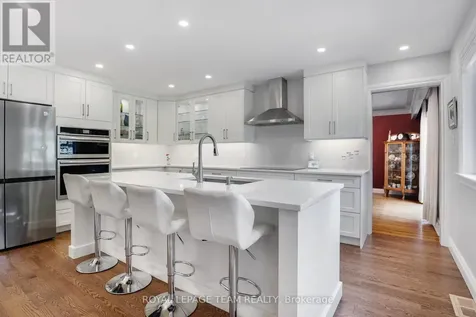 1939 Wembley Avenue Ottawa ON K2A 1A8