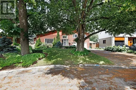 1939 Wembley Avenue Ottawa ON K2A 1A8