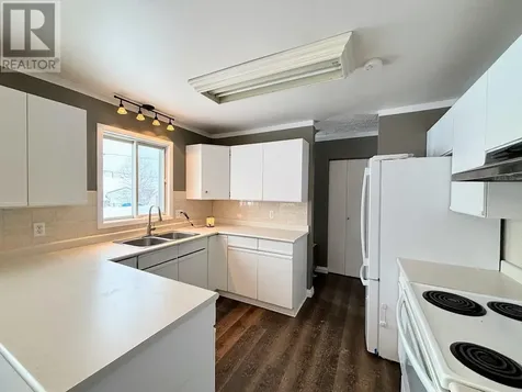 31 Brooks Street Manitouwadge ON P0T 2C0