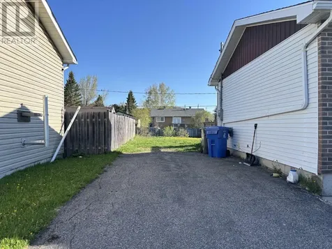 31 Brooks Street Manitouwadge ON P0T 2C0