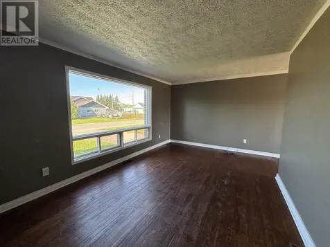 31 Brooks Street Manitouwadge ON P0T 2C0