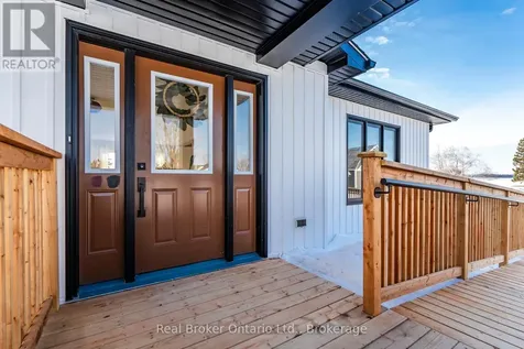 597 Lafontaine Road West Tiny ON L9M 0L7