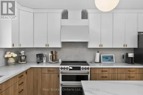 597 Lafontaine Road West Tiny ON L9M 0L7