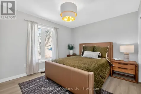 597 Lafontaine Road West Tiny ON L9M 0L7