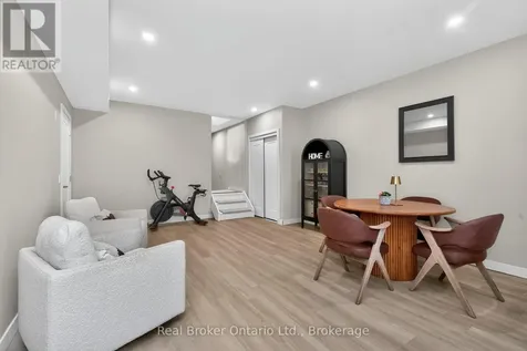 597 Lafontaine Road West Tiny ON L9M 0L7