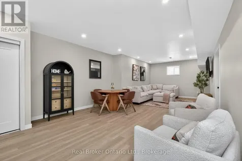 597 Lafontaine Road West Tiny ON L9M 0L7
