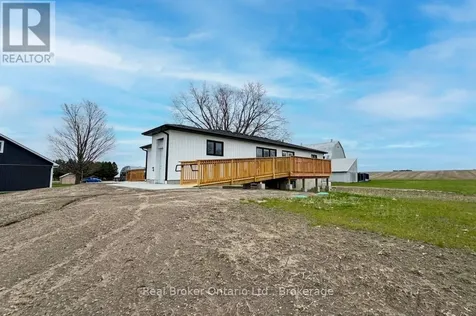 597 Lafontaine Road West Tiny ON L9M 0L7