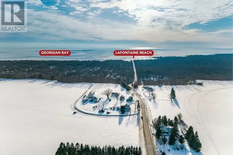 597 Lafontaine Road West Tiny ON L9M 0L7