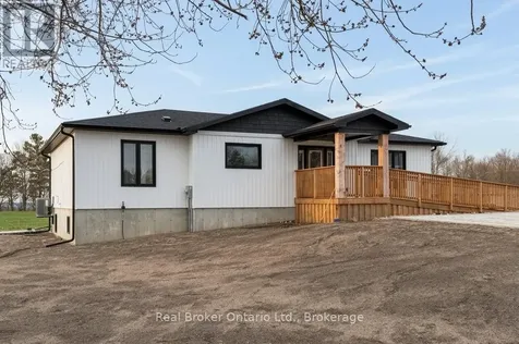 597 Lafontaine Road West Tiny ON L9M 0L7