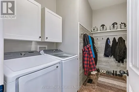 65 Findlay Drive Collingwood ON L9Y 0G6