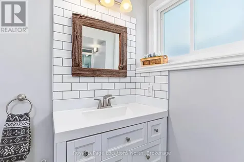 65 Findlay Drive Collingwood ON L9Y 0G6