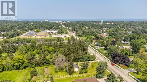 65 Findlay Drive Collingwood ON L9Y 0G6