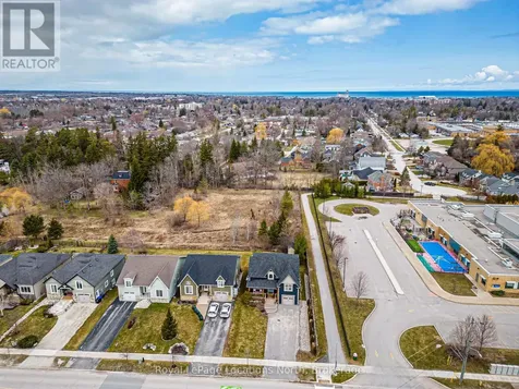 65 Findlay Drive Collingwood ON L9Y 0G6