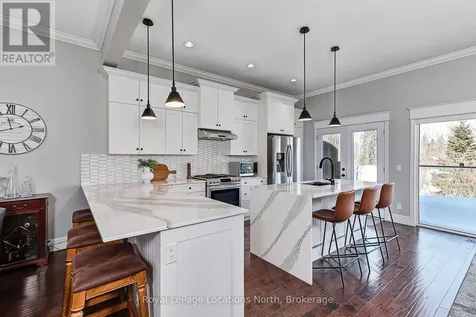 65 Findlay Drive Collingwood ON L9Y 0G6