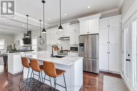 65 Findlay Drive Collingwood ON L9Y 0G6