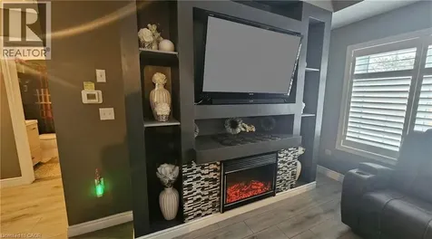 308 Watson Parkway North Guelph ON N1E 0G7