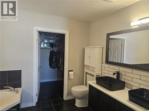 308 Watson Parkway North Guelph ON N1E 0G7