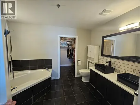 308 Watson Parkway North Guelph ON N1E 0G7