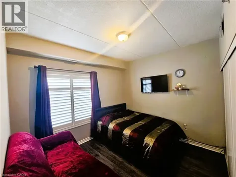 308 Watson Parkway North Guelph ON N1E 0G7