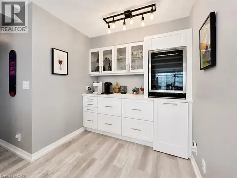 1940 Ironstone Drive Burlington ON L7L 0E4